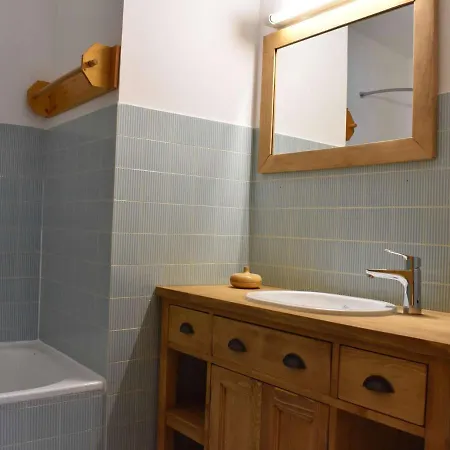 Cosy Pour 4 A 100m Des Pistes, - Proche Commerces Et Restaurants - Fr-1-180-71 Appartement *